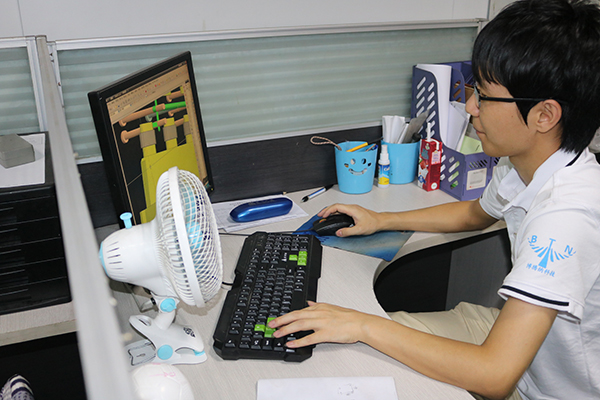 藍(lán)牙耳機模具廠——耳機模具設(shè)計你了解這個嗎？