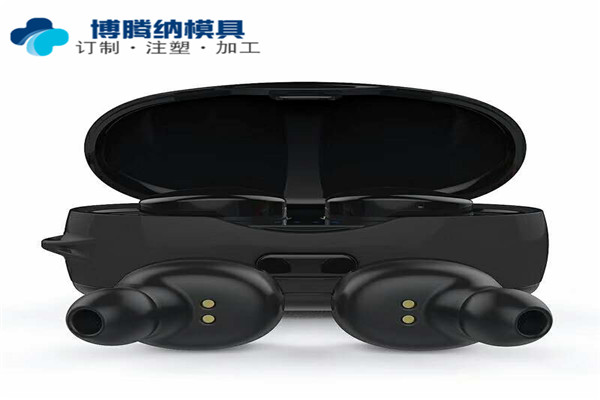 藍(lán)牙耳機(jī)塑膠模具廠——博騰納13道質(zhì)檢工序，品質(zhì)有保障