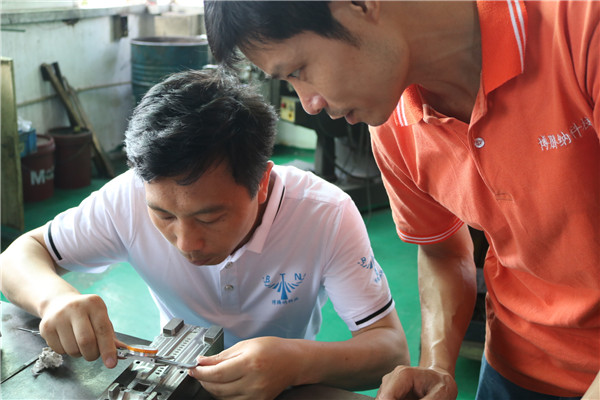 深圳博騰納塑膠模具廠——13年技術沉淀、鑄就獨+工藝技術