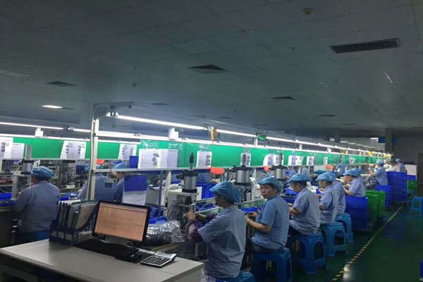 深圳塑膠模具廠：博騰納堅(jiān)持以質(zhì)取勝，打造品質(zhì)模具